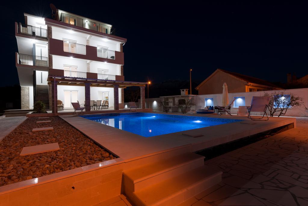 Villa Sandy Apartments Tivat Kültér fotó