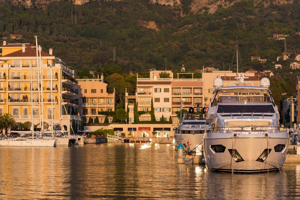 Villa Sandy Apartments Tivat Kültér fotó