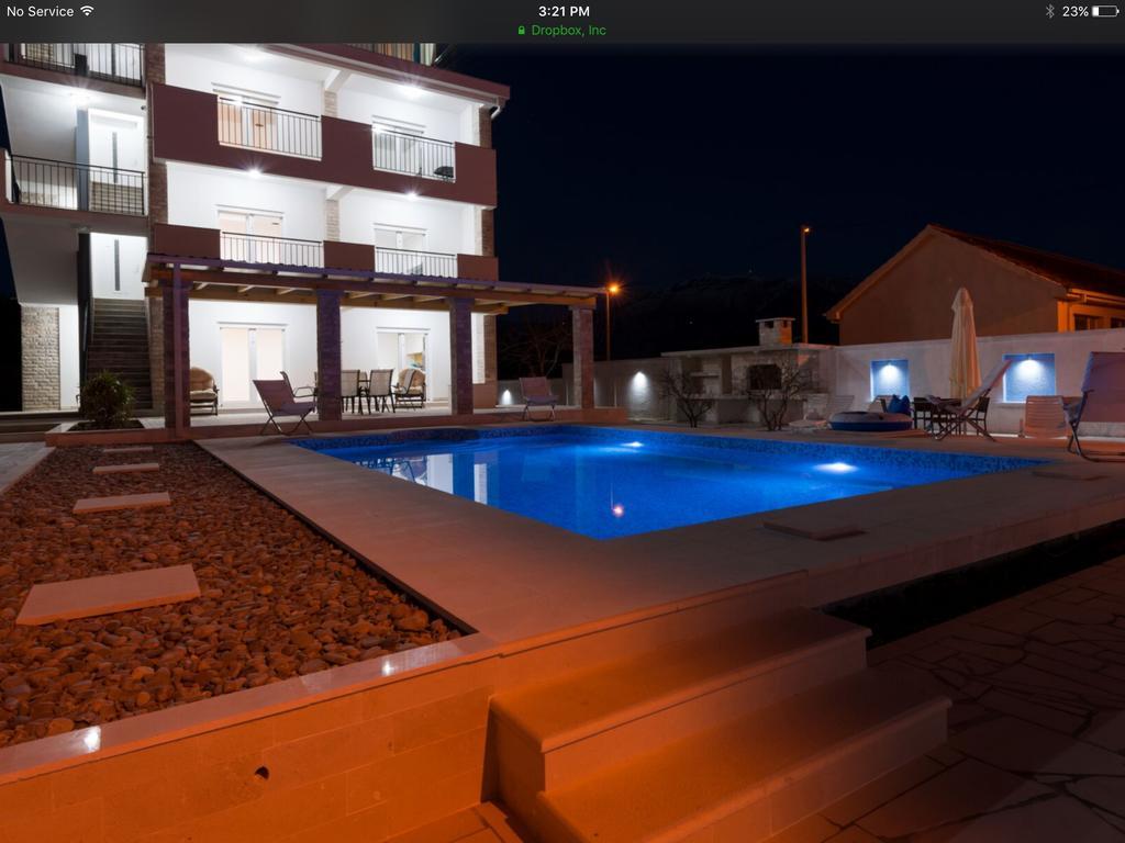 Villa Sandy Apartments Tivat Kültér fotó